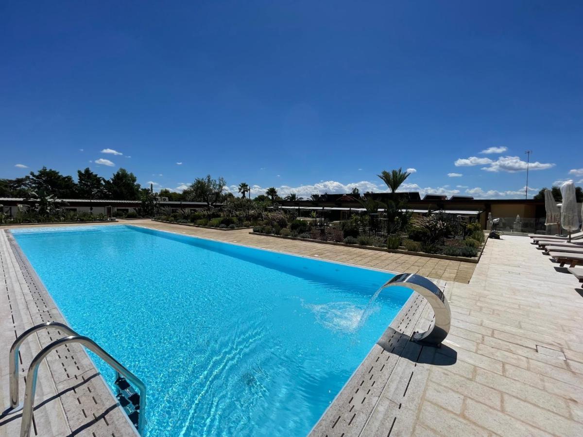 Valerio Resort Beach Club Margherita Di Savoia Eksteriør billede